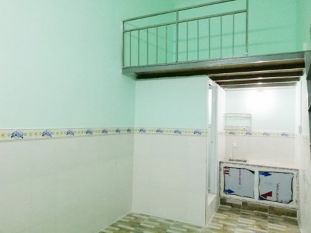 Phòng nằm ngay ngã 4 Bốn Xã - Hòa Bình Quận Tân Phú. Gía : 2tr4- 2tr6/tháng, 24m2