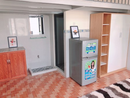 Phòng trọ tại Trần Bá Giao Gò Vấp có gác rộng rãi, cửa sổ thoáng mát có sẵn nội thất, 24m2