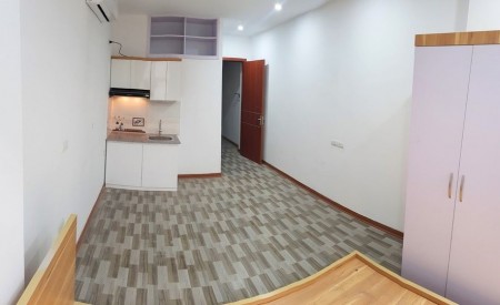 Mình còn 1 phòng tầng 4 cho nữ thuê giá 2tr5/tháng có nội thất an ninh tại Ngõ 36 Hàm Nghi, 25m2