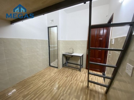Phòng tại trung tâm Gò Vấp có gác có máy lạnh giá chỉ giá chỉ 2tr9/tháng. Lh 0393817807, 25m2
