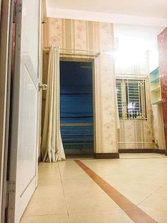 Cho thuê phòng trọ tại 43 Hậu Giang Quận Tân Bình phòng có ban công thoáng mát giá 2tr8 hoặc 3tr3, 25m2
