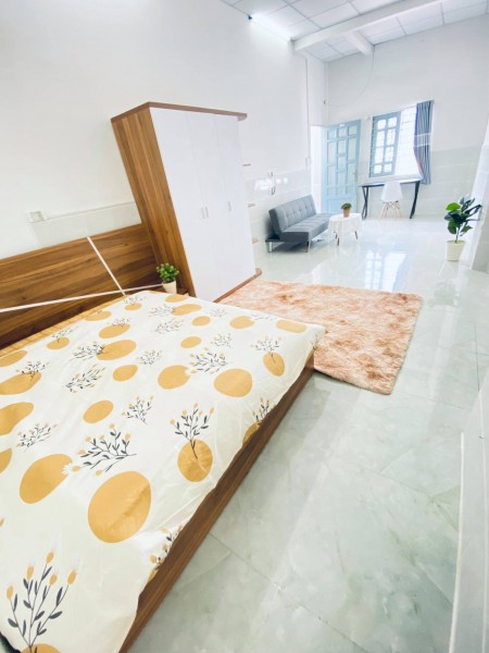 Phòng Full nội thất Ngay Ngã Tư hàng Xanh ( XVNT 2 chiều ) giá từ 3tr9 đến 5tr5/tháng, 26m2