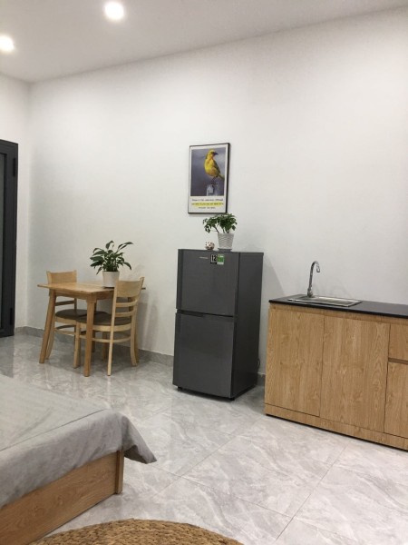 Phòng cao cấp tiện nghi, ban công thoáng mát giá tốt tại 1162 Trường Sa, p13, Phú Nhuận, 24m2