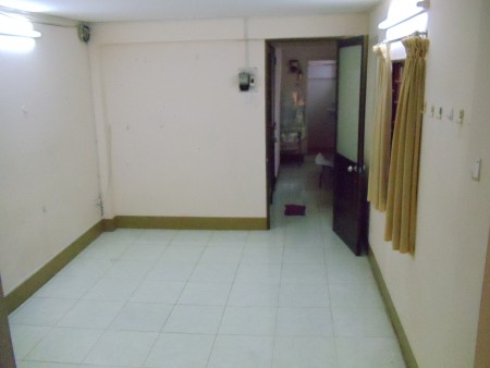 Phòng trọ 270/4/ Phan Đình Phùng Q. Phú Nhuận diện tích 15 m2 giá thuê 2tr5/tháng, 15m2