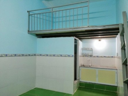 Phòng trọ bên mình tại 24 Lam Sơn, P. 2, Q. Tân Bình phòng 20m2 giá thuê từ 2tr3 đến 2tr5, 20m2