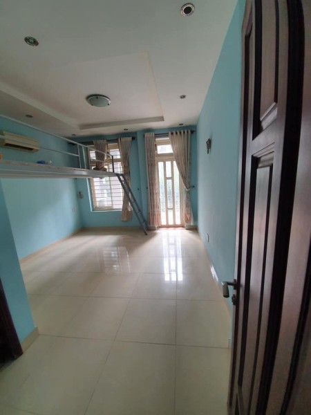 Cho thuê phòng trọ tại 92 Đường Phổ Quang, Phường 2, Tân Bình giá phòng 2tr3 và 3tr5, 23m2