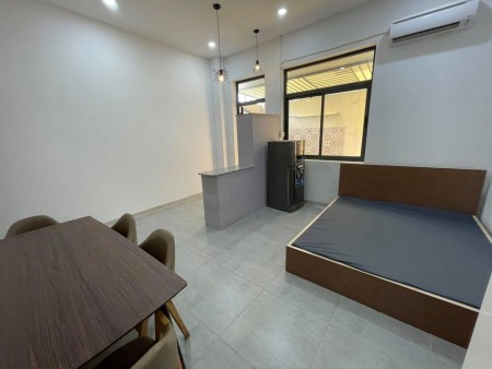 Còn trống phòng ban công sân sau giá 4 Triệu/tháng tại 268/9 Đặng Thuỳ Trâm, Bình Thạnh, 25m2