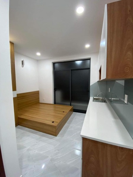 Phòng trọ full nội thất có ban công tại 12 Đường Đào Duy Từ, Phường 17, Phú Nhuận, 22m2