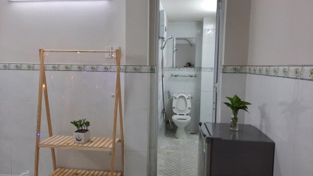 Phòng ở: 203/9 Đặng Thùy Trâm, Phường 13 Bình Thạnh, 3tr2 không có nội thất, và 3tr5 có nội thất, 25m2