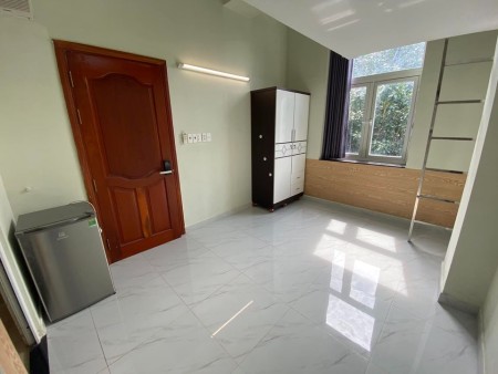 Phòng dạng duplex có ban công Full nội thất như ảnh tại 226 Lê Văn Sỹ, P1, Tân Bình, 25m2