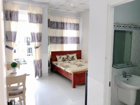 Phòng Thoại Ngọc Hầu Khu ADC Nguyễn Sơn WC Riêng Giá Sinh Viên. Rộng 20m2 giá 2tr4, 20m2