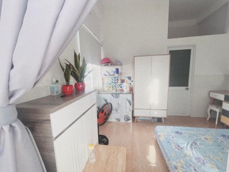 Cho Thuê Phòng Nội Thất Xinh, Bancon Riêng - Cửa Sổ - View L81, Giá Chỉ: 4.000.000vnd/Phòng, 25m2