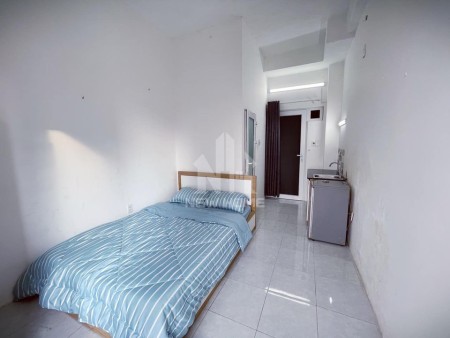 Cho thuê phòng mới tại 463 CMT8 Quận 10. Phòng chỉ từ 3tr9 đến 4tr5, 25m2