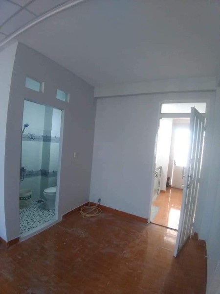 Cho thuê phòng 28m2 lầu 3 rộng rãi, thoáng mát giá chỉ 1tr8 ( 1tr5 nếu ở 1 người ) tại Gò Vấp, 28m2