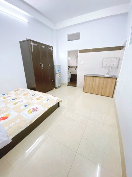 Giảm giá sập sàn luôn, Chỉ còn 1 phòng duy nhất giá chỉ 3.5 Triệu/Tháng mặt tiền đường Đất Thánh, 25m2