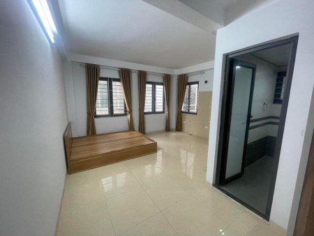 Cho thuê phòng ở số 38 ngõ 109 Quan Nhân, Nhân chính, Thanh Xuân. Dt từ 25m2-30m2, 25m2