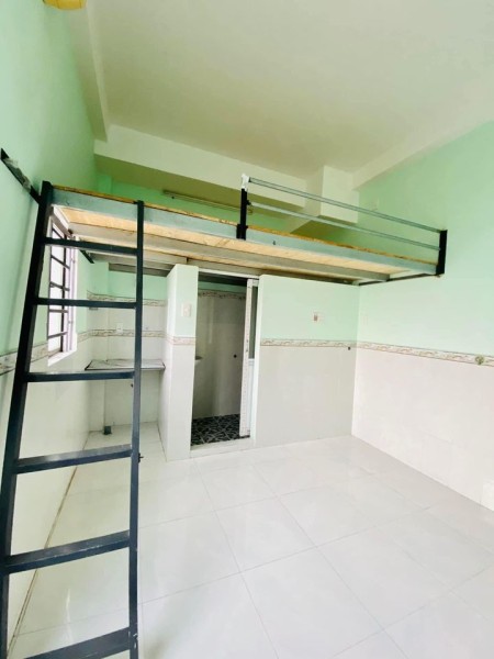 Còn 2 phòng như hình cần cho thuê có ban công có gác tại 568/60 Lê Văn Việt, p.LTM, Quận 9, 10m2