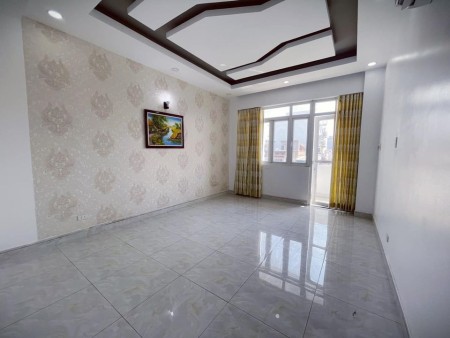 Phòng trống mới 100% Có 2 loại phòng ban công và cửa sổ. Lh 0919255475 (Uyên) e tư vấn chi tiết ạ, 25m2