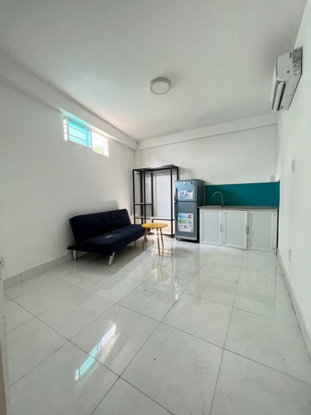 Phòng siêu đẹp, giá siêu rẻ chỉ có 3tr2/tháng full nội thất cơ bản, có nhà xe rộng, camera an ninh, 23m2