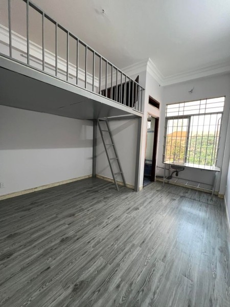 Cho thuê phòng trọ tại Ung Văn Khiêm, Bình Thạnh có sẵn nội thất rộng 30m2, có bv 24/24, 30m2