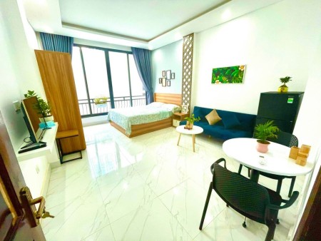 Phòng tại Huỳnh Văn Bánh, Phú Nhuận Nội thất hiện đại, Ban công thoáng có thang máy, 25m2