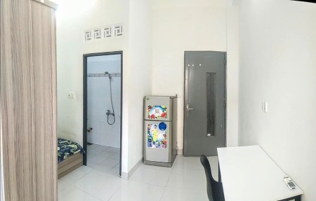 Cho thuê phòng studio có bếp riêng giá 4tr8/tháng đầy đủ nội thất, có bảo vệ rất an ninh, 25m2