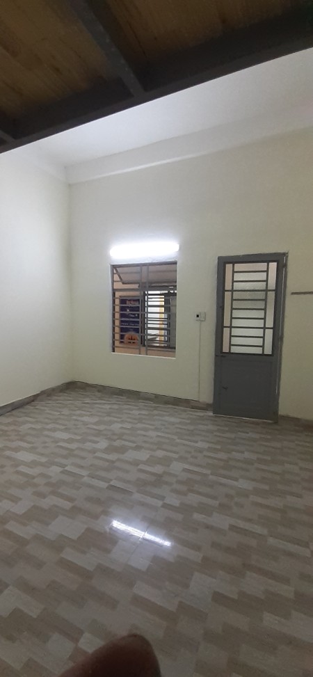 Cho thuê phòng trọ tại đường Núi Thành Thành, Phường Hòa Cường Bắc, Hải Châu, Đà Nẵng, 16m2