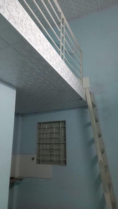 Cuối tháng mình trống 1 phòng 30m2 giá thuê 3tr6 phòng có gác, bồn rửa, kệ bếp và tủ lạnh, 30m2