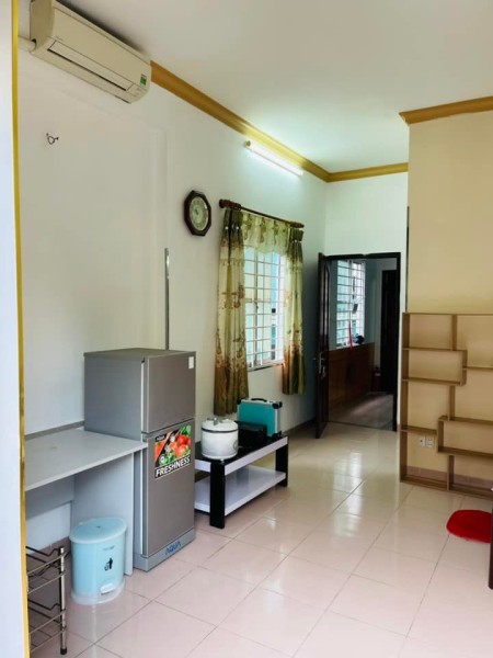 Chính chủ cho thuê phòng tại 72 Giải Phóng, Phường 4, Tân Bình. Giá ưu đãi : 5t/tháng, 35m2