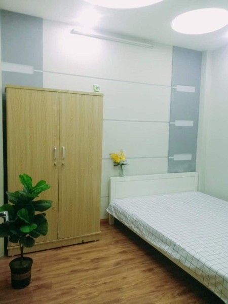 Phòng rộng 17-18m2. Cửa sổ Full đồ, Không chung chủ, Để xe Free tại Số 14 ngách 1 ngõ 814 Đường Láng, 17m2