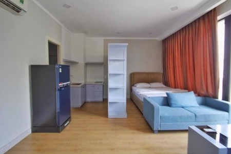 Studio có ban công lớn, có vách ngăn bếp phòng ở tối đa 4 người tại XVNT Bình Thạnh, 24m2
