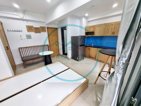 Căn hộ mới full nội thất mới 100% ngay Ngã Tư Hàng Xanh tại Bạch Đằng, Bình Thạnh, 29m2