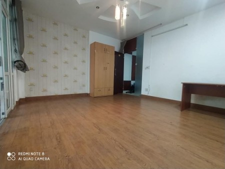 Trống 1 căn studio đẹp, 1pn riêng, có ban công, tách bếp, tại Quận 7. Giá 4tr2/tháng, 25m2