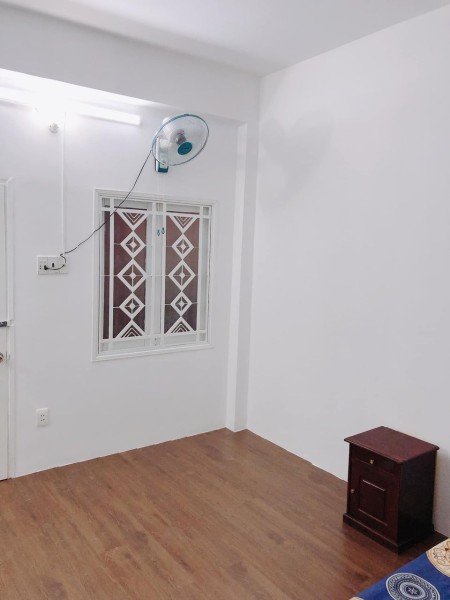 Phòng tại 601 Cmt8 P15 Q10, không chung chủ giờ giấc tự do, ra vào khoa vân tay an ninh, 20m2