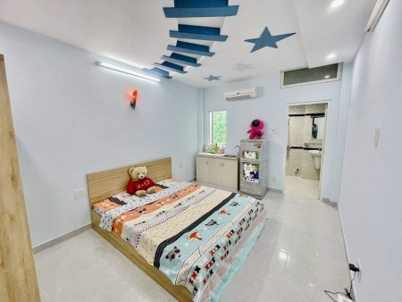 Cho thuê phòng Studio chỉ 1 phòng duy nhất tại 279 Hoà Hảo Quận 10, 24m2