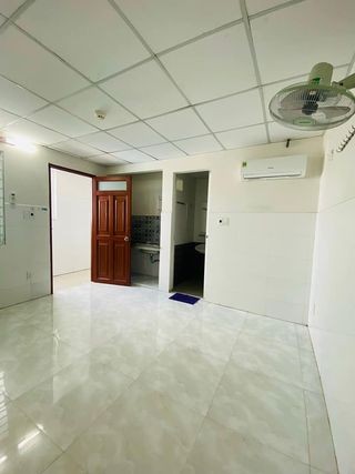 Phòng Rộng Rãi Ko Gác, Có Cửa Sổ Thoáng Mát. DT Phòng 15m2 Ở 2Ng Vừa Đủ Thoải Mái Ạ, 25m2
