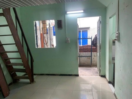 Còn 2 phòng trọ 18m2, mê lửng, lối đi riêng, có hiên, an ninh yên tĩnh, 18m2