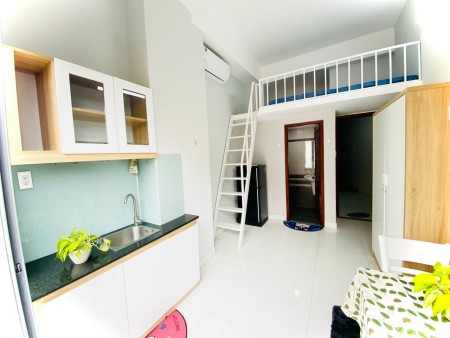 Phòng duplex siêu đẹp ngay trung tâm Phú Nhuận đầy đủ nội thất, ngay mặt tiền đường, 24m2