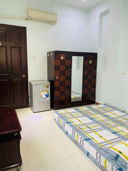 Phòng cho thuê 2 cửa sổ lớn siêu thoáng - full nôi thất tại Số 330 Lê Hồng Phong, P1, Q.10, 25m2