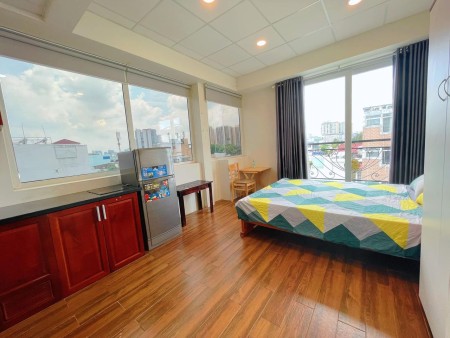 Cho thuê phòng Studio full kính tại 248 Đường Hòa Hưng, Quận 10 trung tâm của TP HCM, 25m2