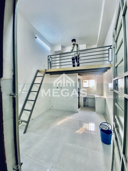 Phòng trọ ngay cầu Hoàng Hoa Thám có gác cao 1m8 tại Tân Bình giá thuê 3tr6/tháng, 27m2