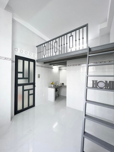 Nhà mình khách mới trả 1 phòng cửa sổ lớn có gác tại 89/3 đường Thạnh Mỹ Lợi, Quận 2, 24m2