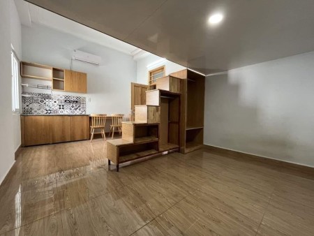Phòng mới full nội thất cao cấp-ngay chợ Tân Hương-ở được liền, 30m2