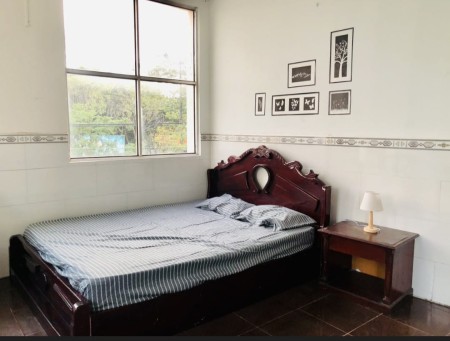 Phòng trọ có nội thất cửa sổ thoáng mát ngay đầm sen Quận 11. Giá thuê : 4 Triệu/Tháng, 20m2