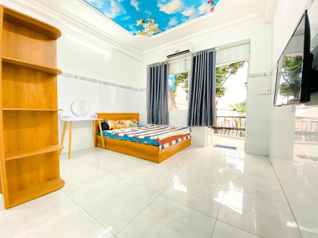 Cho thuê căn hộ ban công ở Xuân Diệu Tân Bình, 35m2