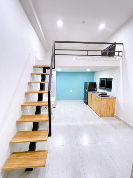 Cho thuê căn hộ có gác ở đại học công nghiệp Gò Vấp, 25m2