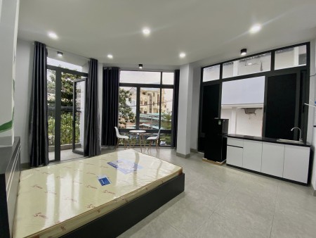 CHO THUÊ CĂN HỘ CAO CẤP MỚI 100% CÓ BAN CÔNG RIÊNG Ở TRUNG TÂM BÌNH THẠNH, 27m2