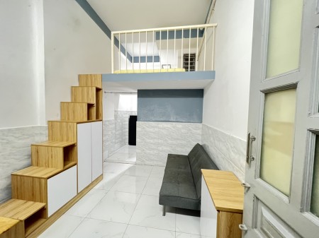 Căn hộ cao cấp Full nội thất dạng duplex gần Đầm Sen, 25m2