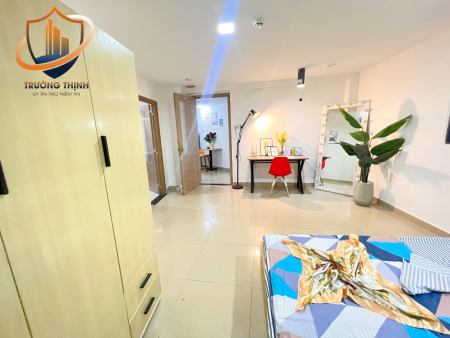 Cho thuê phòng rộng 45m2 1PN riêng ở Vincom Cộng Hòa, 45m2