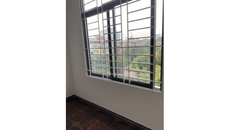 Cho thuê nhà nguyên căn 5 tầng dt 40m2 MT 7m tiện kinh doanh tại Ngọc Hà chỉ 17,5tr đồng., 40m2